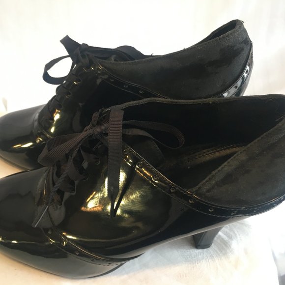 Elegant Black Women's Heels - Picture 12 of 13